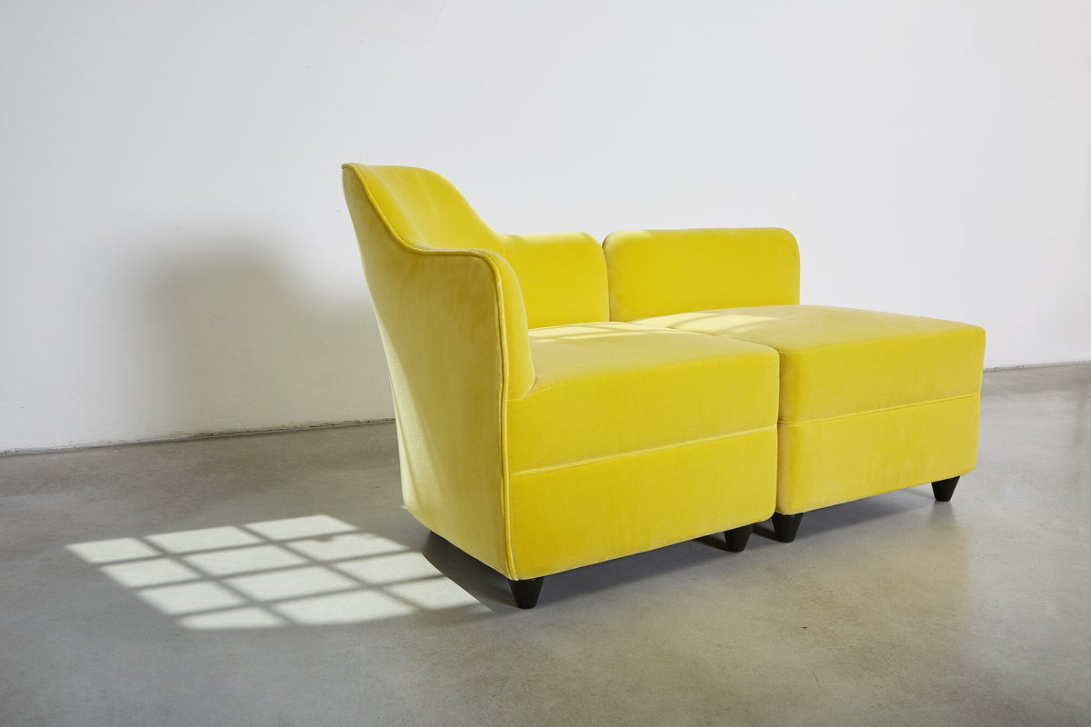 Angolo Pouf with backrest