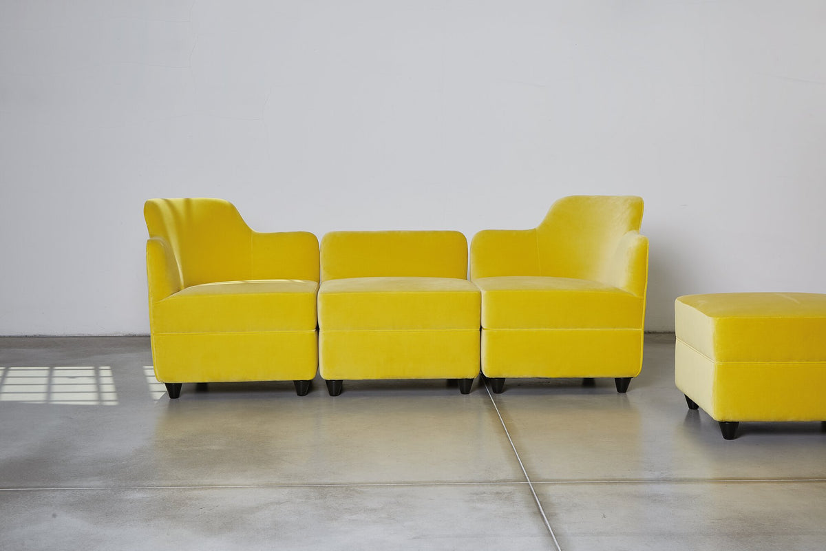 Angolo Pouf with backrest