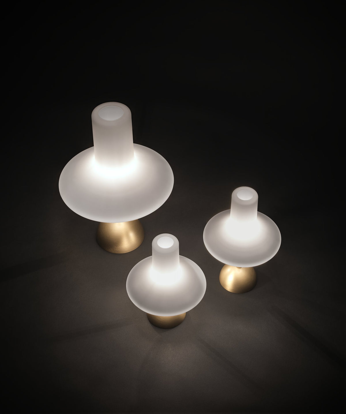 Replacement glass shade for Olly lamp